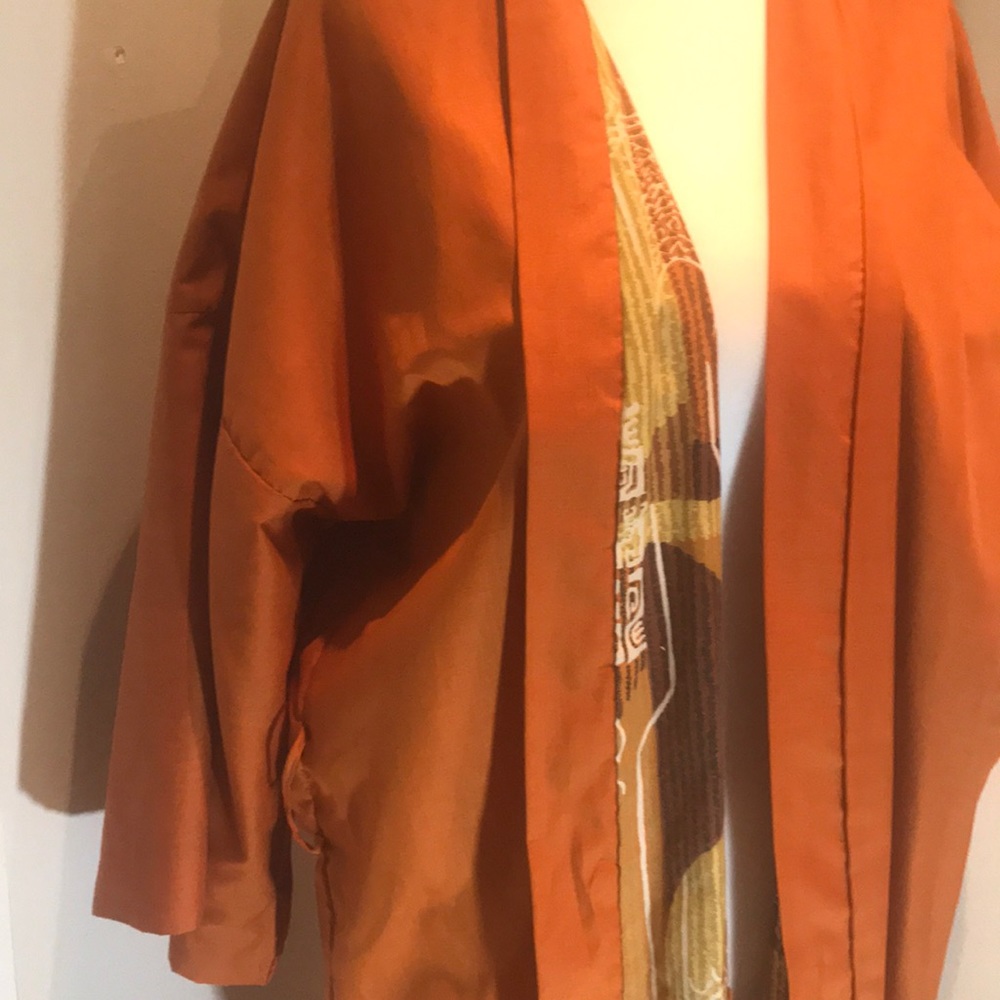 “VINTAGE” MCM Fabric Style Reversable EUC Robe. - Picture 13 of 13